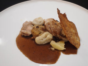 Poussin met gnocchi