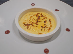 Crème brulée met grapefruit en zwarte peper